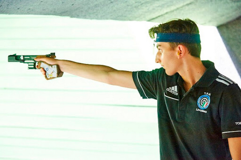 Tommaso Chelli carta olimpica nella pistola automatica. Ai Giochi 297 azzurri