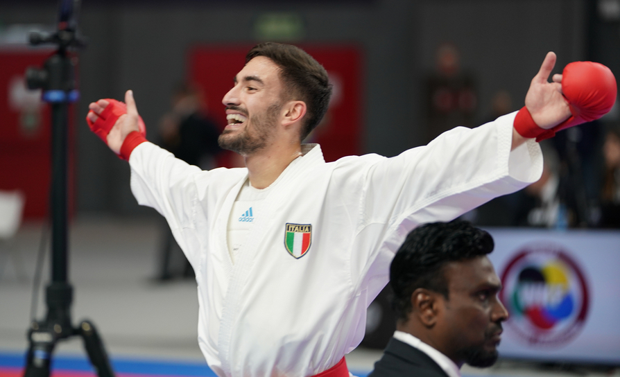 Angelo Crescenzo conquista il pass nel kumite (-67 kg). Ai Giochi 219 azzurri
